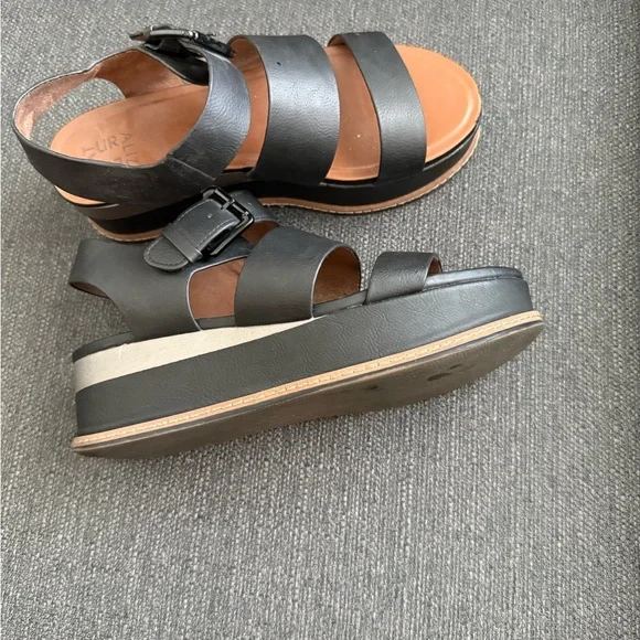 Naturalizer Black Leather Sandals - Picture 2 of 3